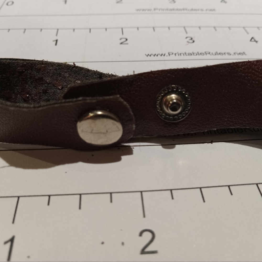 5 Leather Braclets - Picture 10 of 10